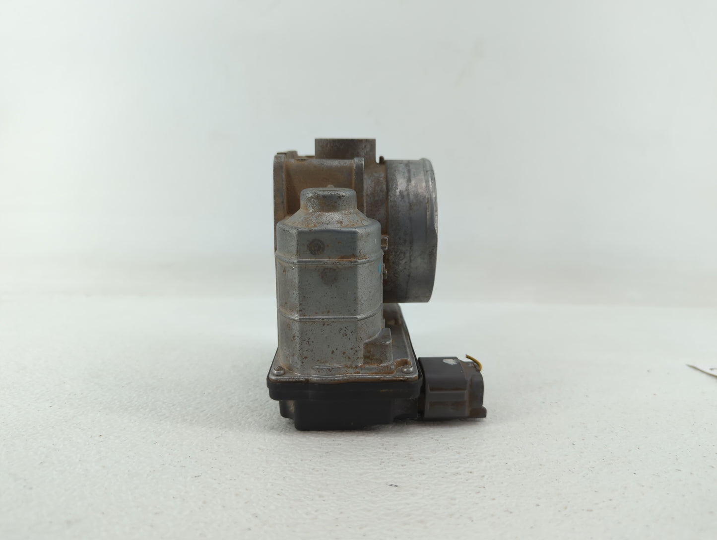 2007-2009 Nissan Quest Throttle Body P/N:RME70-04 5Y08-01, RME70-01, 576-01 Fits Fits 2006 2007 2008 2009 OEM Used Auto Part