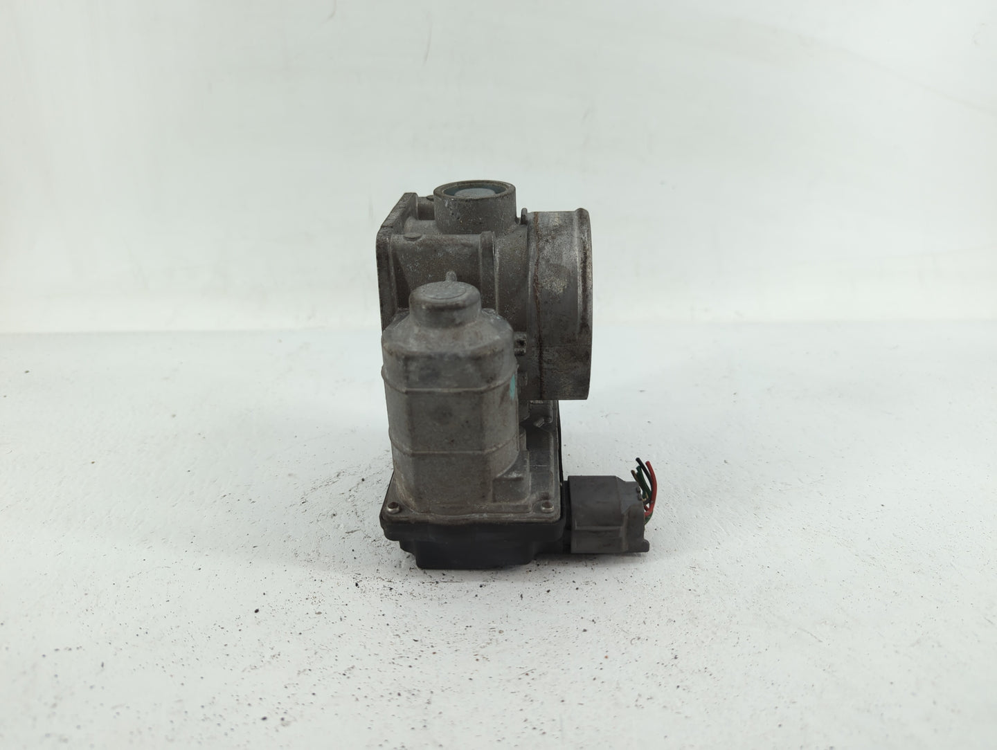 2007-2009 Nissan Quest Throttle Body P/N:RME70-04 5Y08-01, RME70-01, 576-01 Fits Fits 2006 2007 2008 2009 OEM Used Auto Part