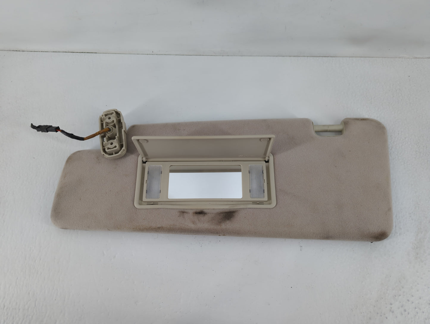 2007 Nissan Rogue Sport Sun Visor Shade Replacement Driver Left Mirror Fits OEM Used Auto Parts - Oemusedautoparts1.com