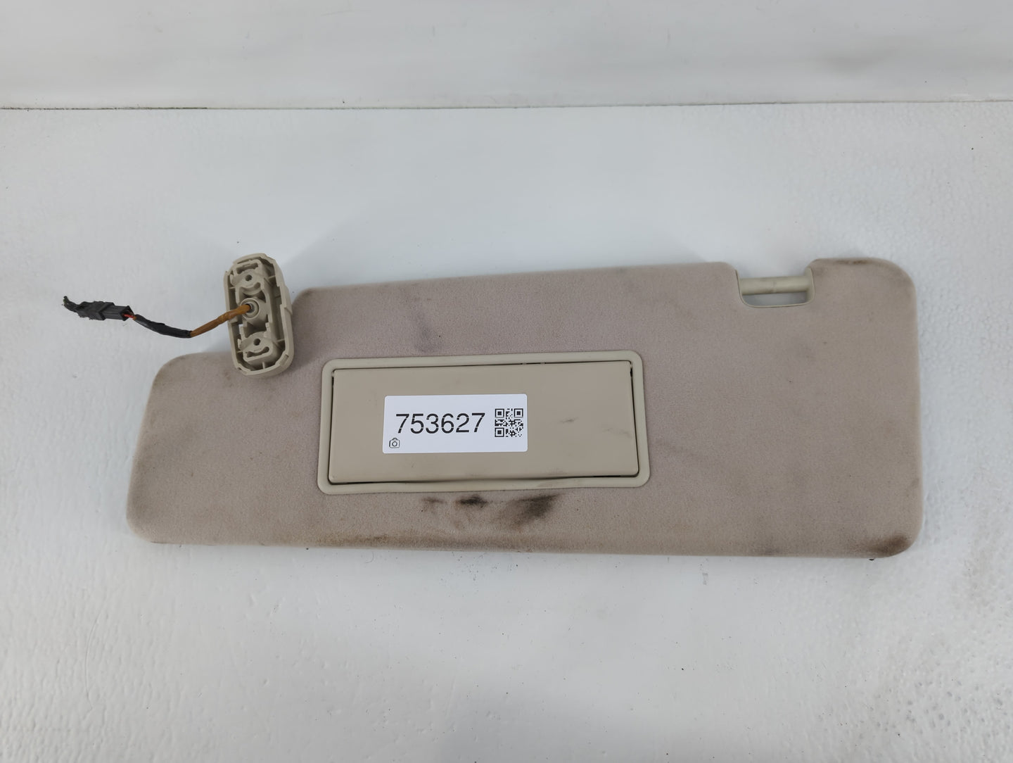 2007 Nissan Rogue Sport Sun Visor Shade Replacement Driver Left Mirror Fits OEM Used Auto Parts - Oemusedautoparts1.com