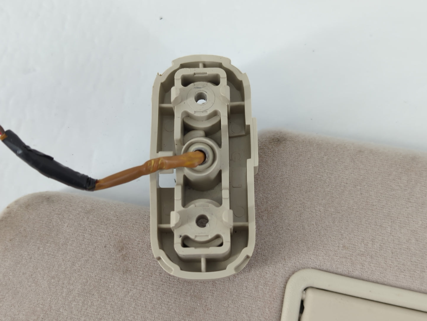 2007 Nissan Rogue Sport Sun Visor Shade Replacement Driver Left Mirror Fits OEM Used Auto Parts - Oemusedautoparts1.com