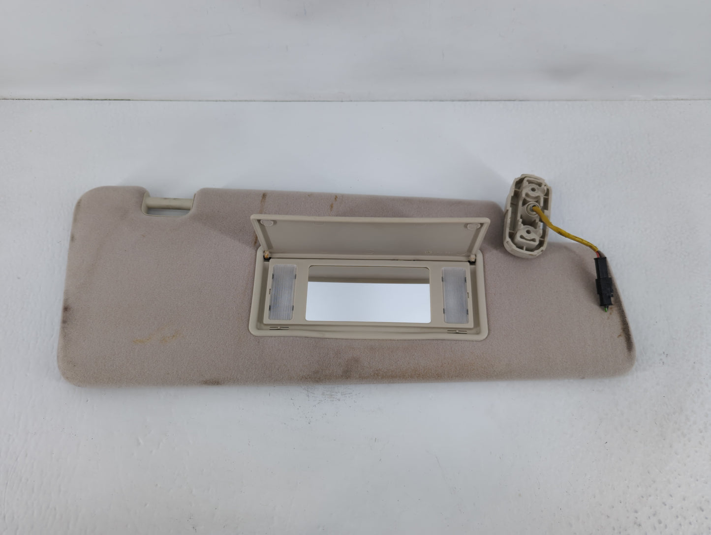 2007 Nissan Rogue Sport Sun Visor Shade Replacement Passenger Right Mirror Fits OEM Used Auto Parts - Oemusedautoparts1.com