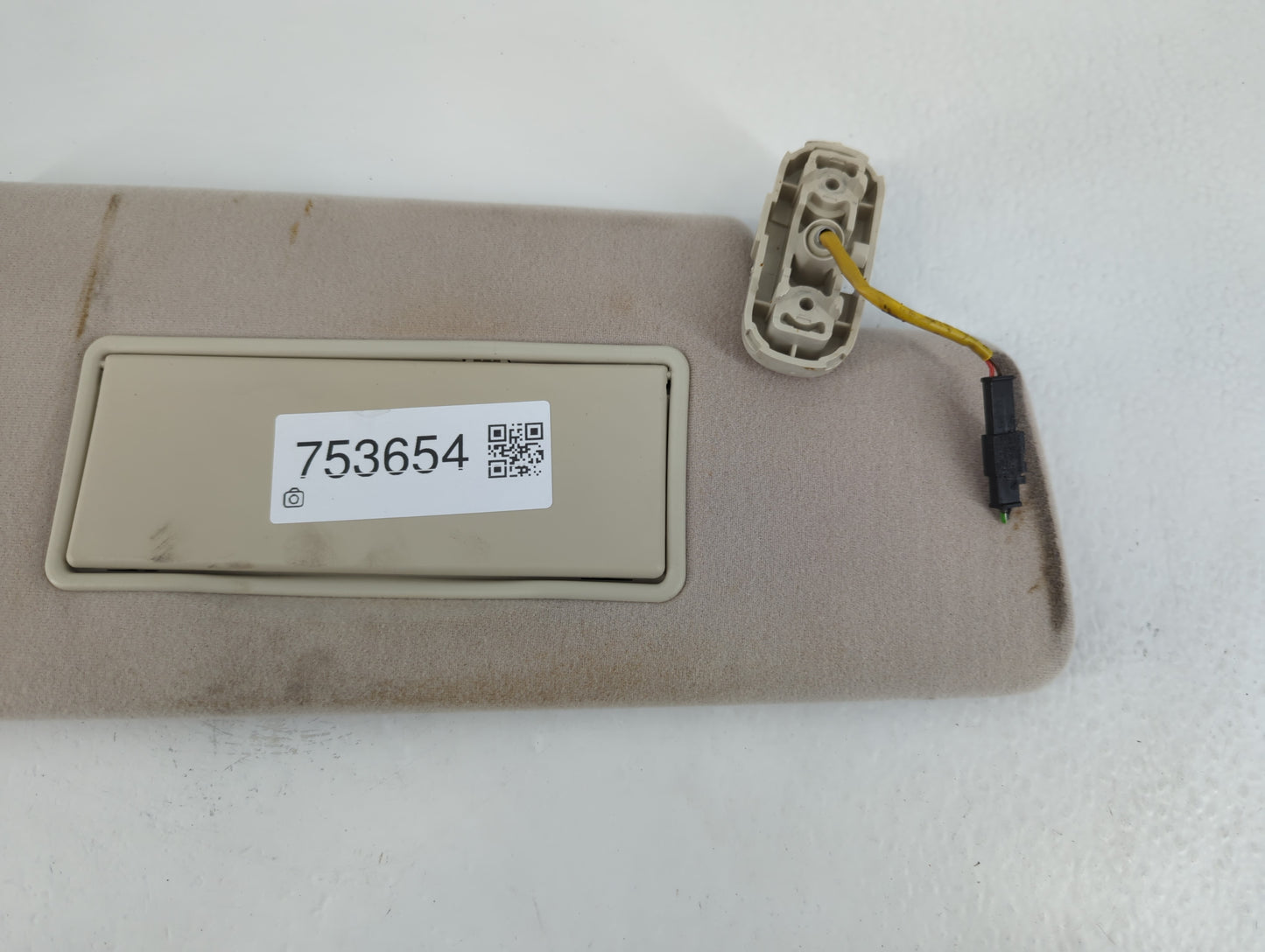 2007 Nissan Rogue Sport Sun Visor Shade Replacement Passenger Right Mirror Fits OEM Used Auto Parts - Oemusedautoparts1.com
