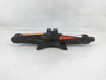 2007 Nissan Sentra Spare Scissor Car Jack - Oemusedautoparts1.com
