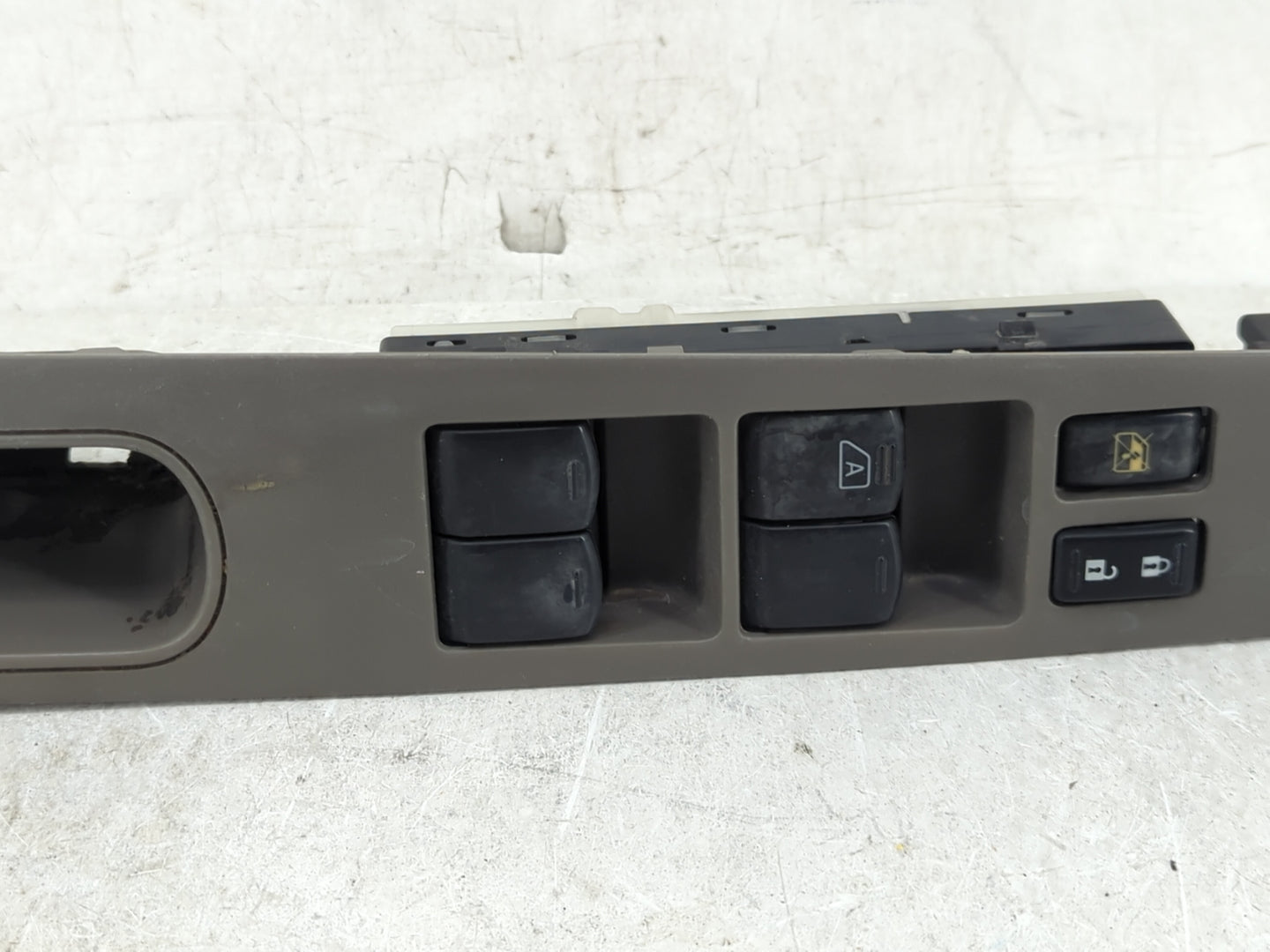 2007 Nissan Sentra Master Power Window Switch Replacement Driver Side Left Fits OEM Used Auto Parts - Oemusedautoparts1.com