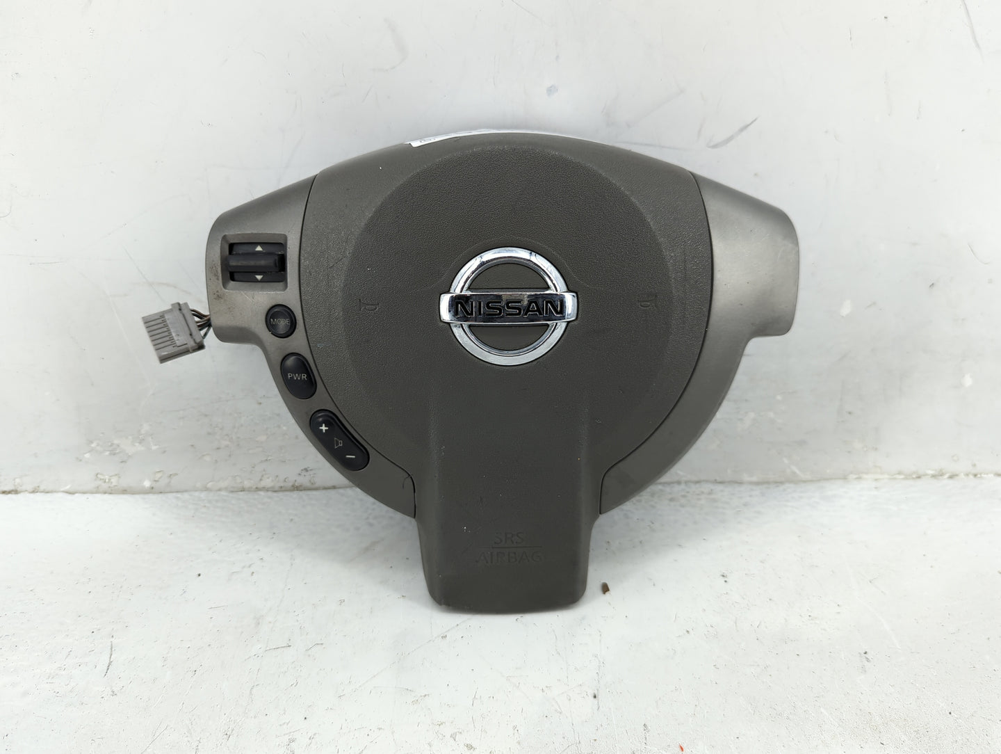 2007 Nissan Sentra Air Bag Driver Left Steering Wheel Mounted Fits OEM Used Auto Parts - Oemusedautoparts1.com