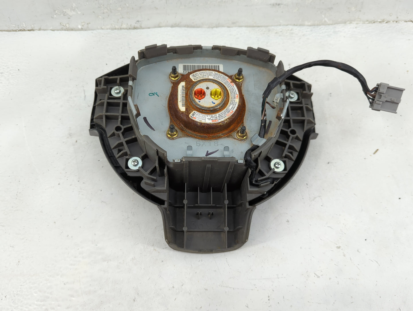 2007 Nissan Sentra Air Bag Driver Left Steering Wheel Mounted Fits OEM Used Auto Parts - Oemusedautoparts1.com