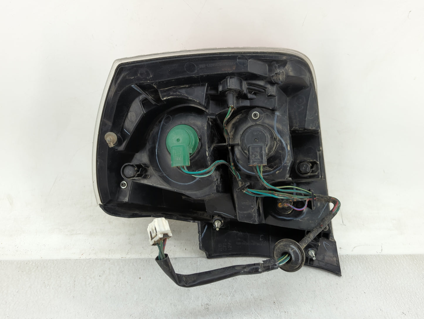 2007-2009 Nissan Sentra Tail Light Assembly Driver Left OEM P/N:VC02-073 Fits Fits 2007 2008 2009 OEM Used Auto Parts - Oemu