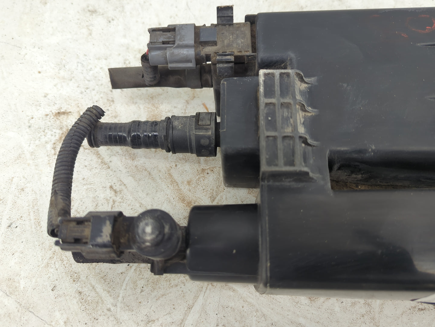2007 Nissan Sentra Fuel Vapor Charcoal Canister - Oemusedautoparts1.com