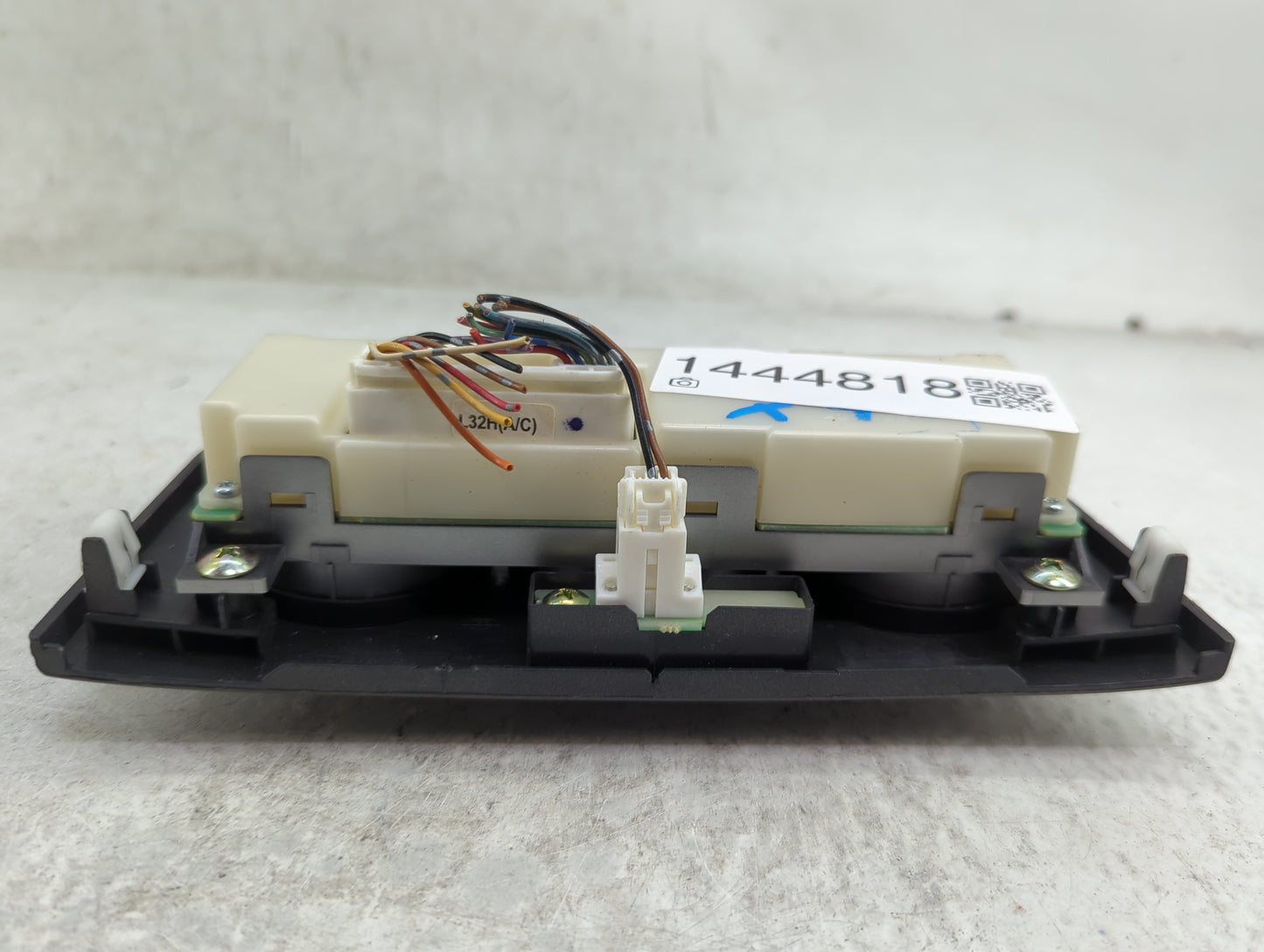 2007-2009 Nissan Sentra Climate Control Module Temperature AC/Heater Replacement P/N:C6930 Fits Fits 2007 2008 2009 OEM Used