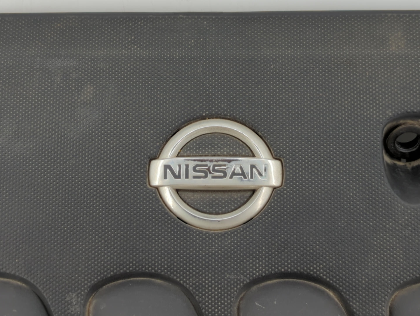 2007 Nissan Sentra Engine Cover - Oemusedautoparts1.com