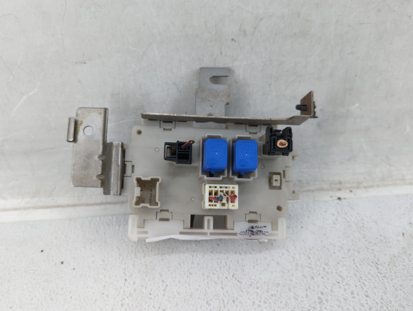 2007 Nissan Sentra Fusebox Fuse Box Panel Relay Module P/N:24236 ET000 284B8 ZJ60A, 284B8ZJ60A Fits OEM Used Auto Parts - Oe