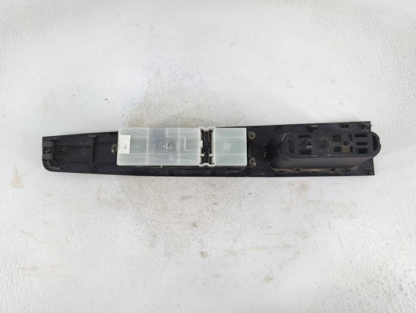 2007 Nissan Sentra Master Power Window Switch Replacement Driver Side Left P/N:80961 ET200 Fits OEM Used Auto Parts - Oemuse