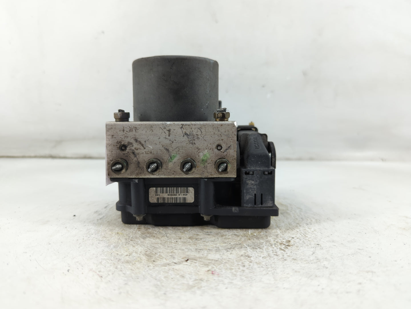 2007-2010 Nissan Sentra ABS Pump Control Module Replacement P/N:47660 ET00A Fits Fits 2007 2008 2009 2010 OEM Used Auto Part