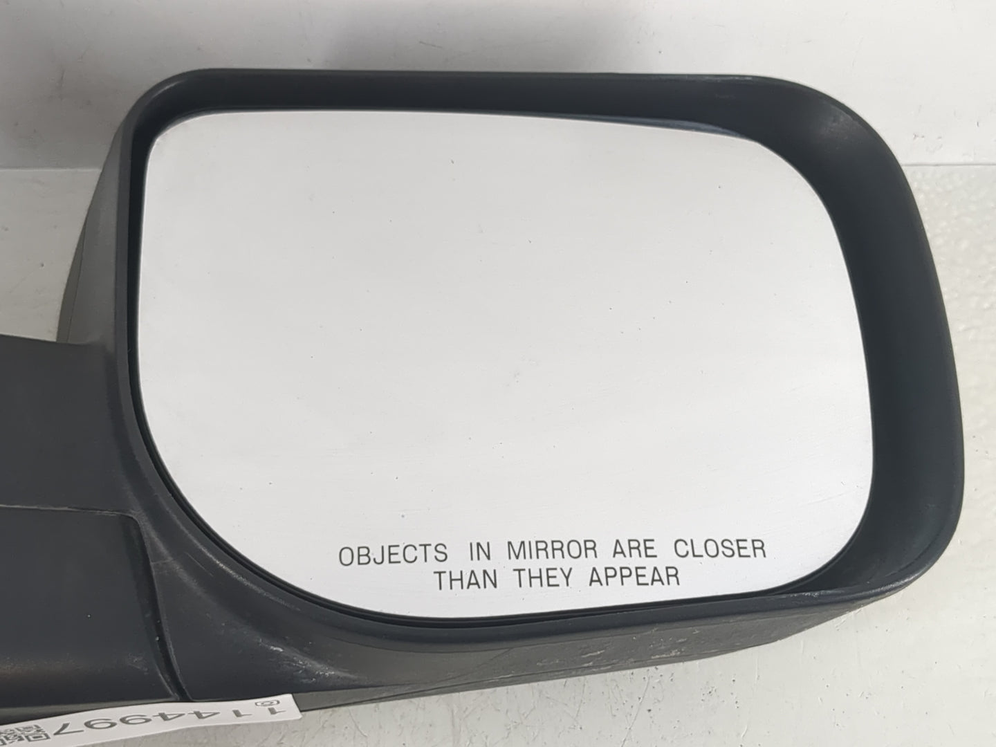 2004-2015 Nissan Titan Passenger Side View Mirror - Right Door Mirror OEM Used - Oemusedautoparts1.com