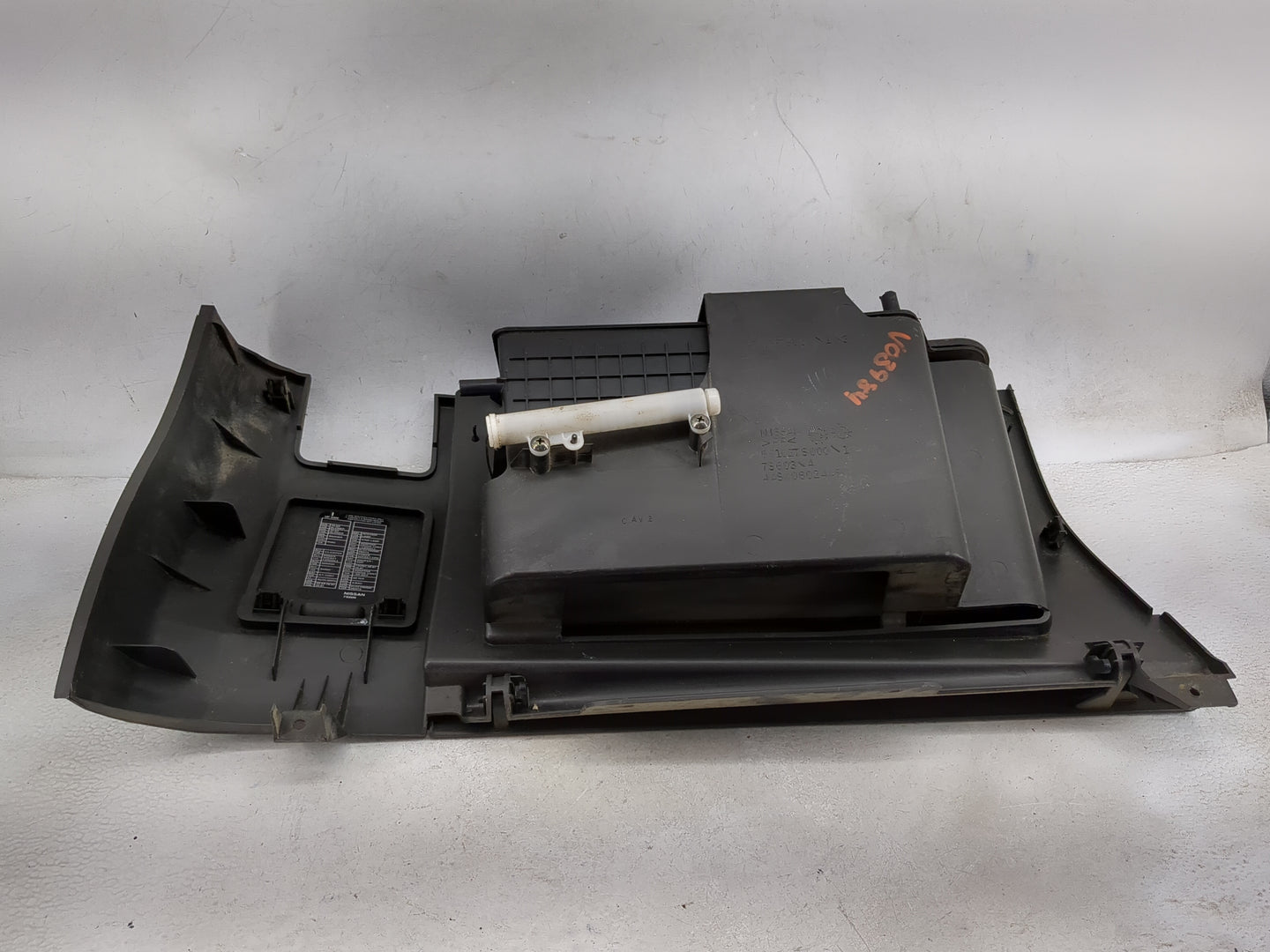 2007 Nissan Titan Passenger Glove Box Door Storage Compartment - Oemusedautoparts1.com