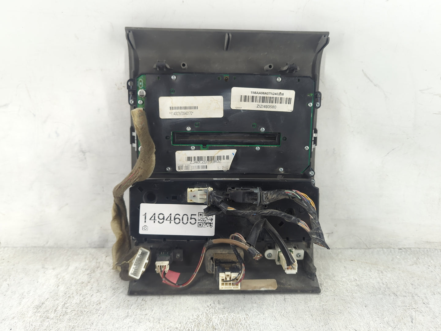 2007-2007 Nissan Titan Radio Control Panel - Oemusedautoparts1.com
