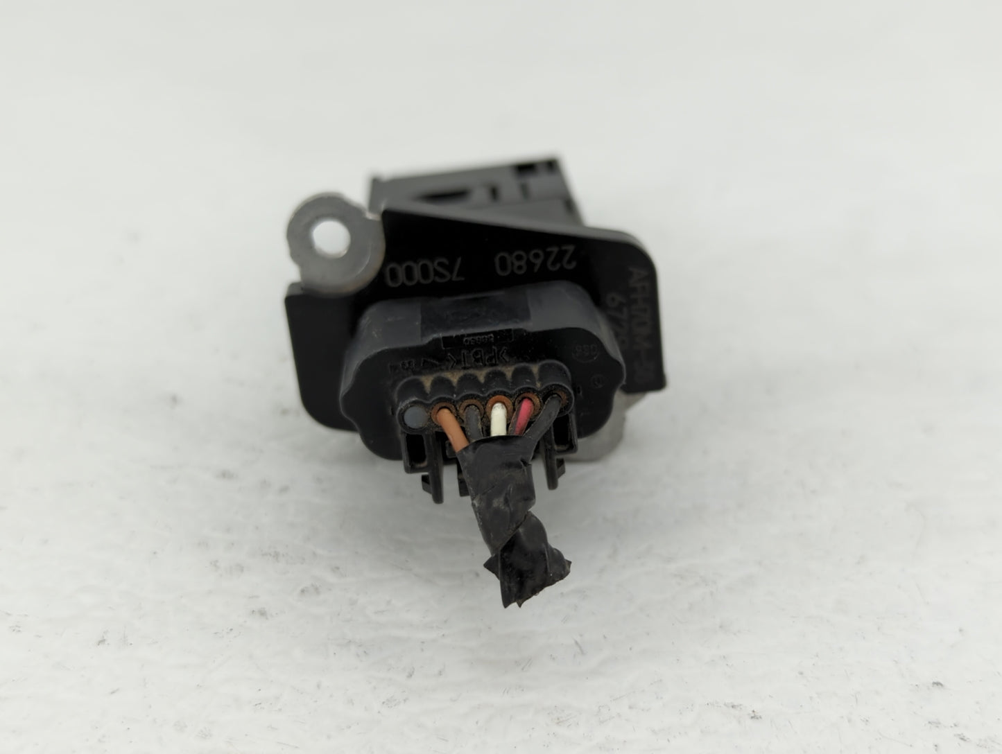 2004-2022 Nissan Titan Mass Air Flow Meter Maf - Oemusedautoparts1.com
