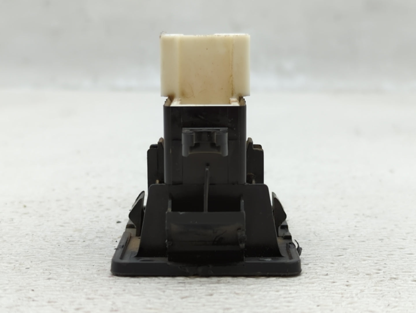 2005-2015 Nissan Titan Master Power Window Switch Replacement Driver Side Left P/N:8096 Fits OEM Used Auto Parts - Oemusedau