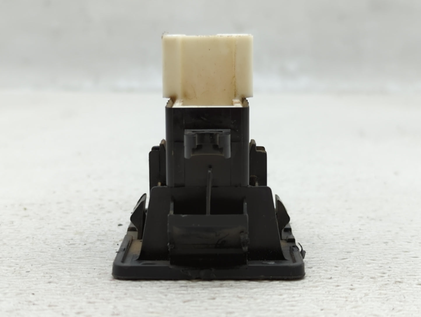 2005-2015 Nissan Titan Master Power Window Switch Replacement Driver Side Left P/N:8096 Fits OEM Used Auto Parts - Oemusedau