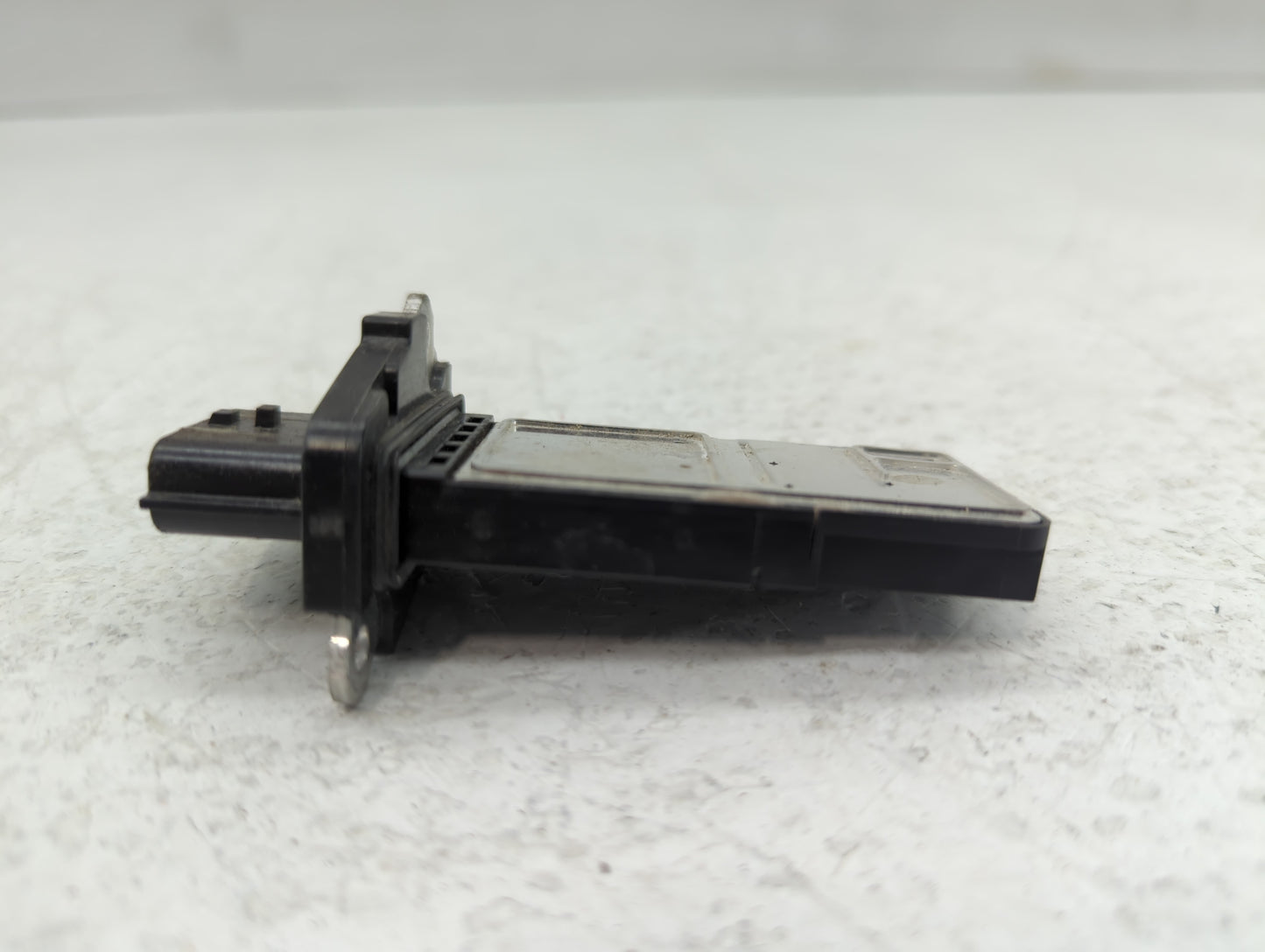 2004-2022 Nissan Titan Mass Air Flow Meter Maf - Oemusedautoparts1.com