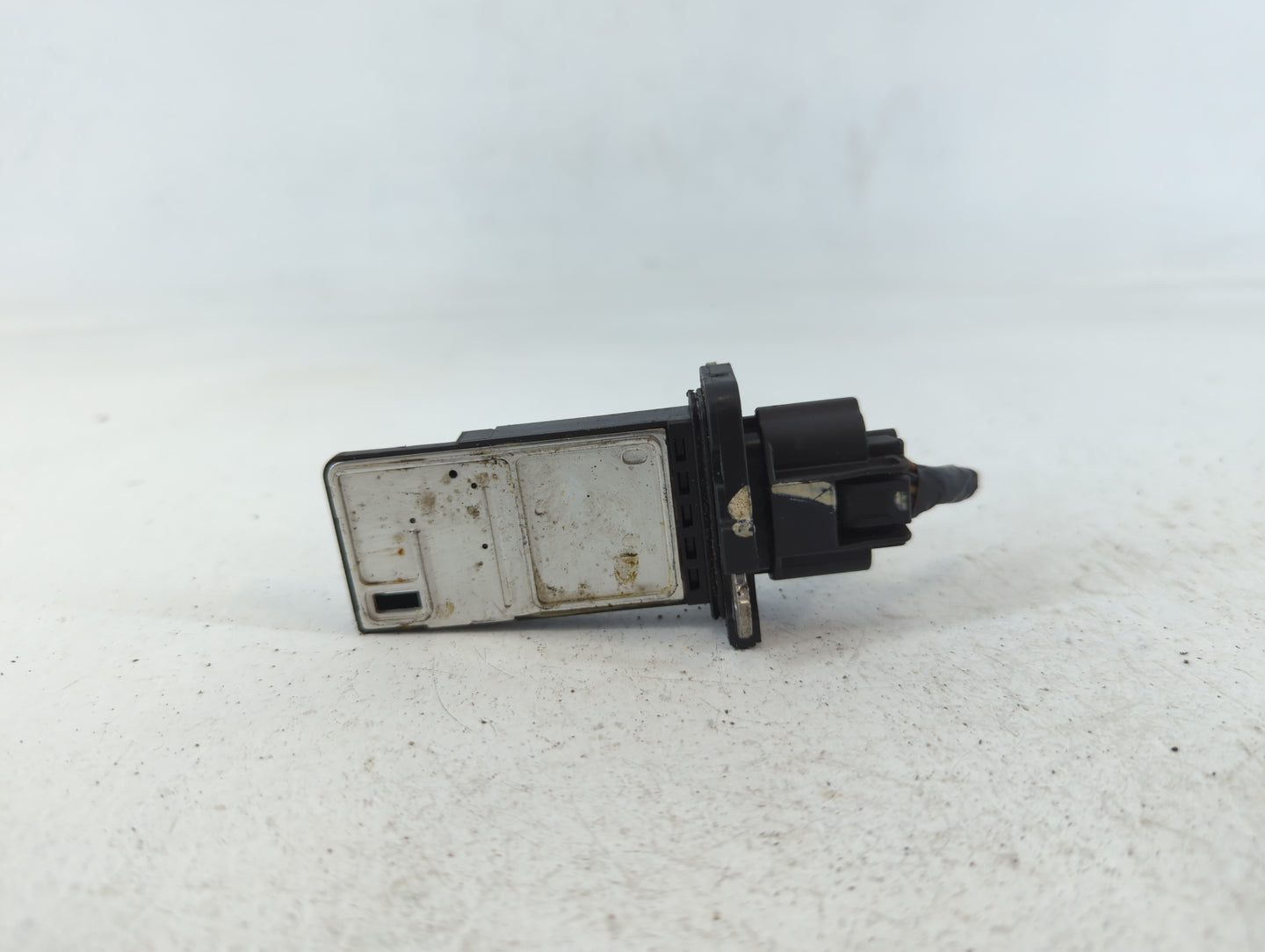 2004-2022 Nissan Titan Mass Air Flow Meter Maf - Oemusedautoparts1.com