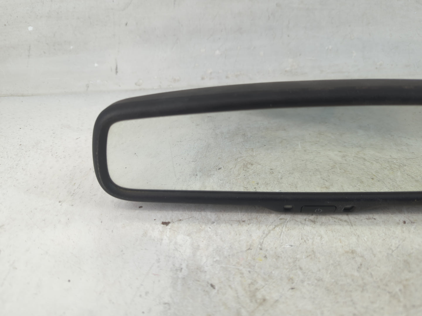2007 Nissan Titan Interior Rear View Mirror Replacement OEM P/N:E11015892 Fits OEM Used Auto Parts - Oemusedautoparts1.com