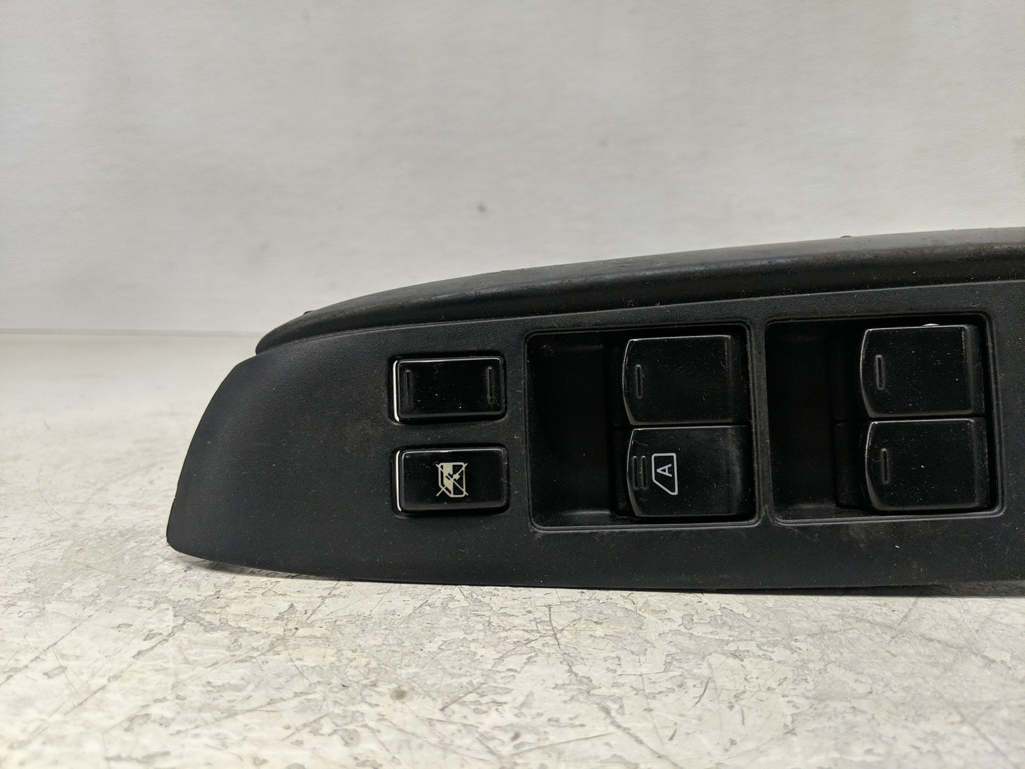 2007-2012 Nissan Versa Driver Left Front Window Regulator - Oemusedautoparts1.com