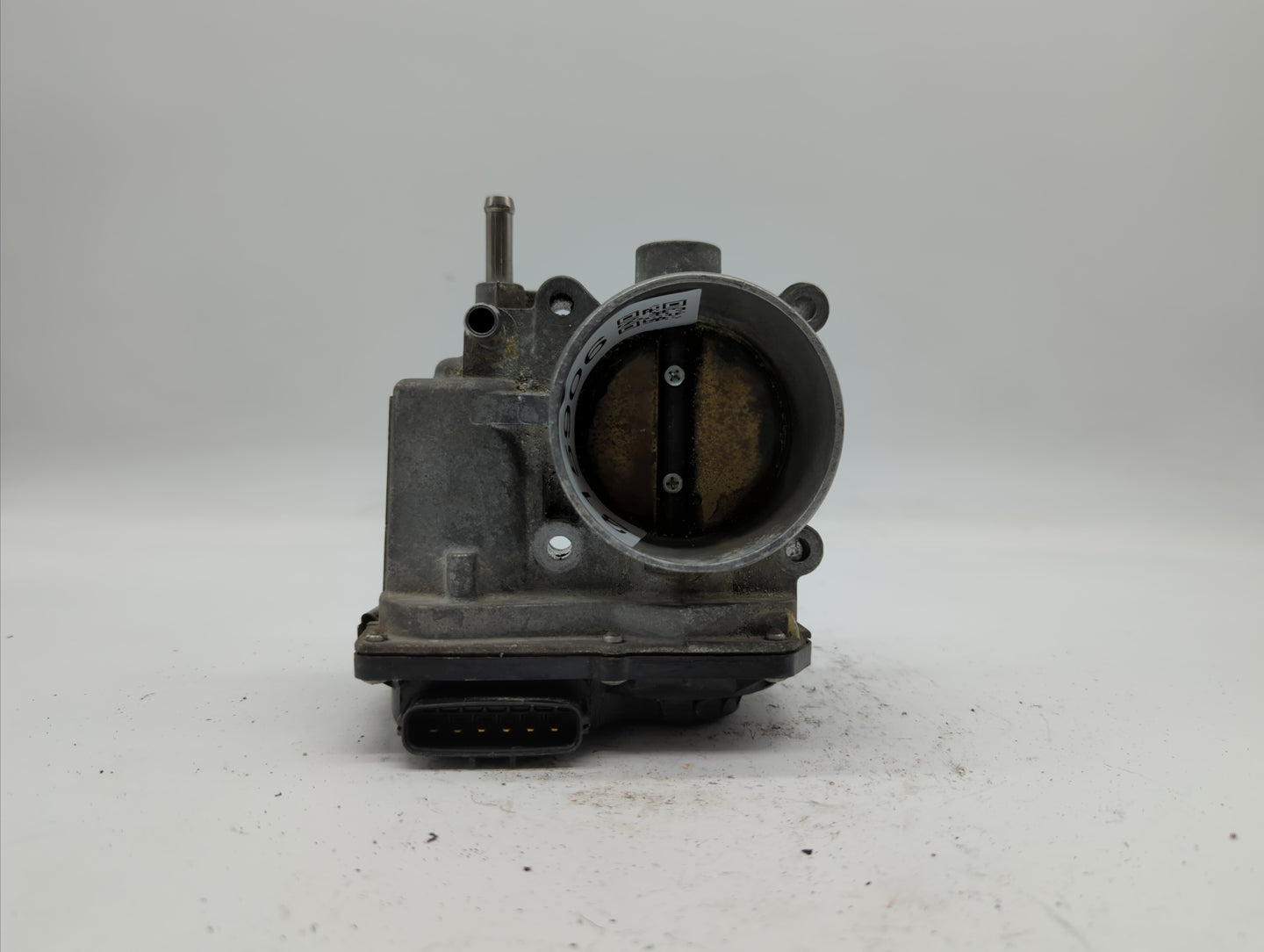 2007-2012 Nissan Versa Throttle Body P/N:ET-A60-02 E ET-A60-02 J Fits OEM Used Auto Parts - Oemusedautoparts1.com