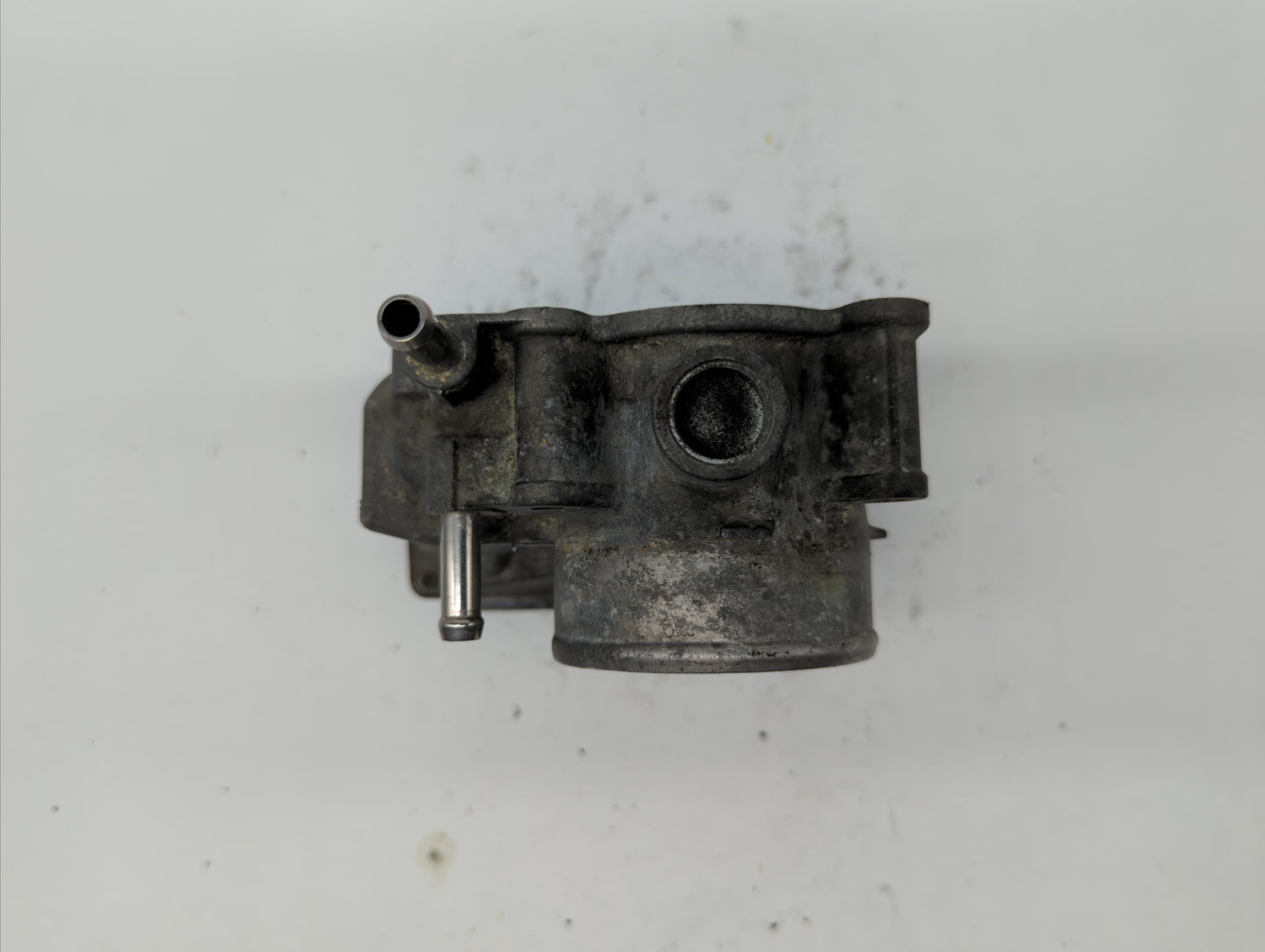 2007-2012 Nissan Versa Throttle Body P/N:ET-A60-02 E ET-A60-02 J Fits OEM Used Auto Parts - Oemusedautoparts1.com