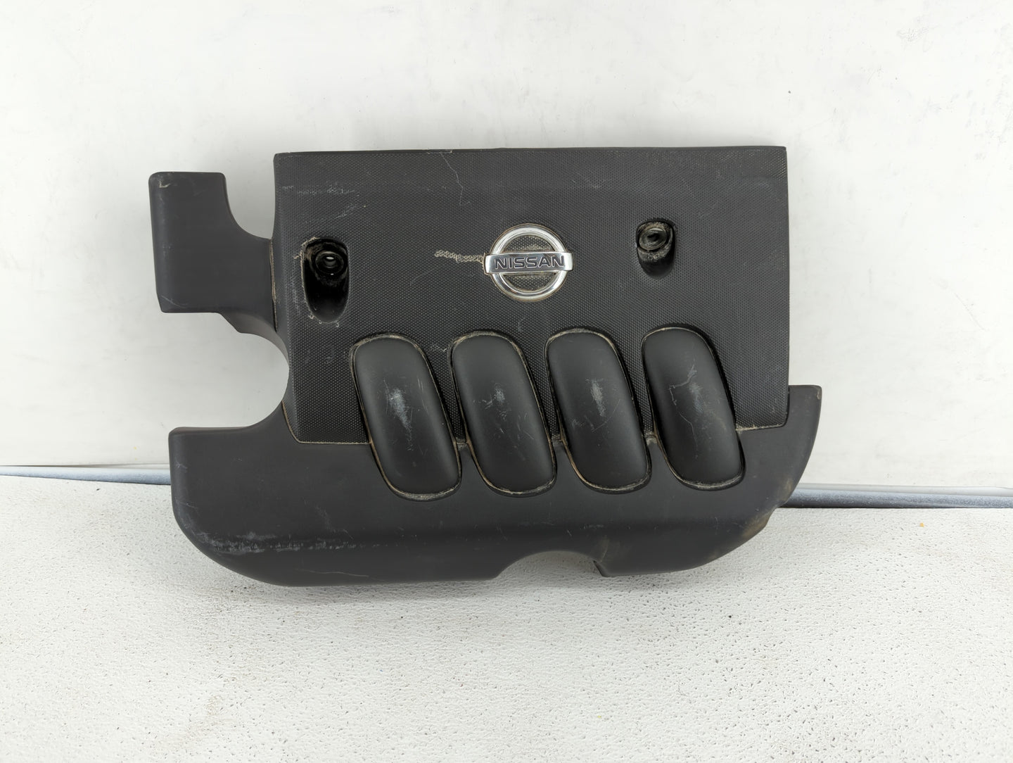 2007 Nissan Versa Engine Cover - Oemusedautoparts1.com