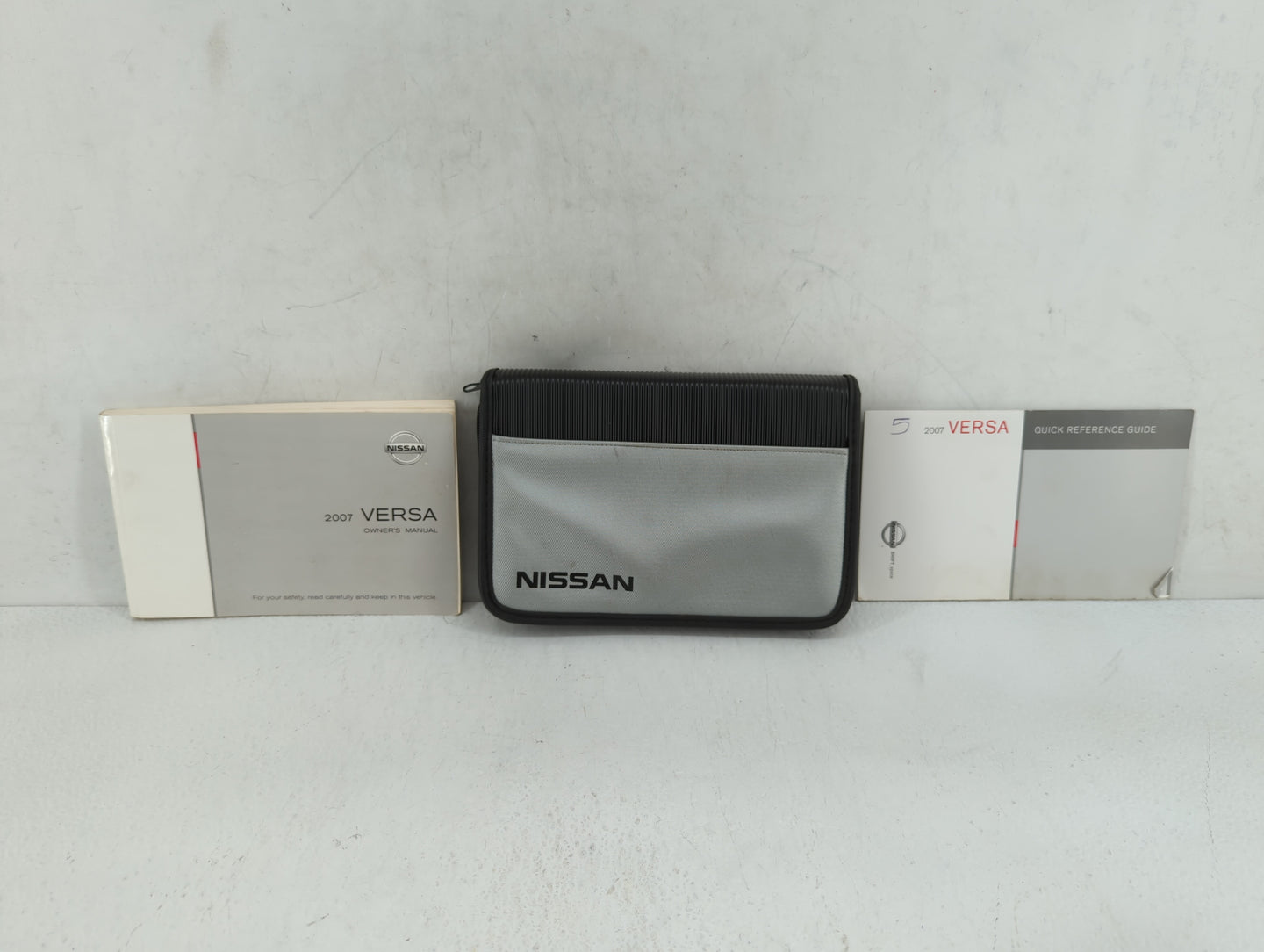 2007 Nissan Versa Owners Manual Book Guide P/N:OM7E-0C11U0 OEM Used Auto Parts - Oemusedautoparts1.com