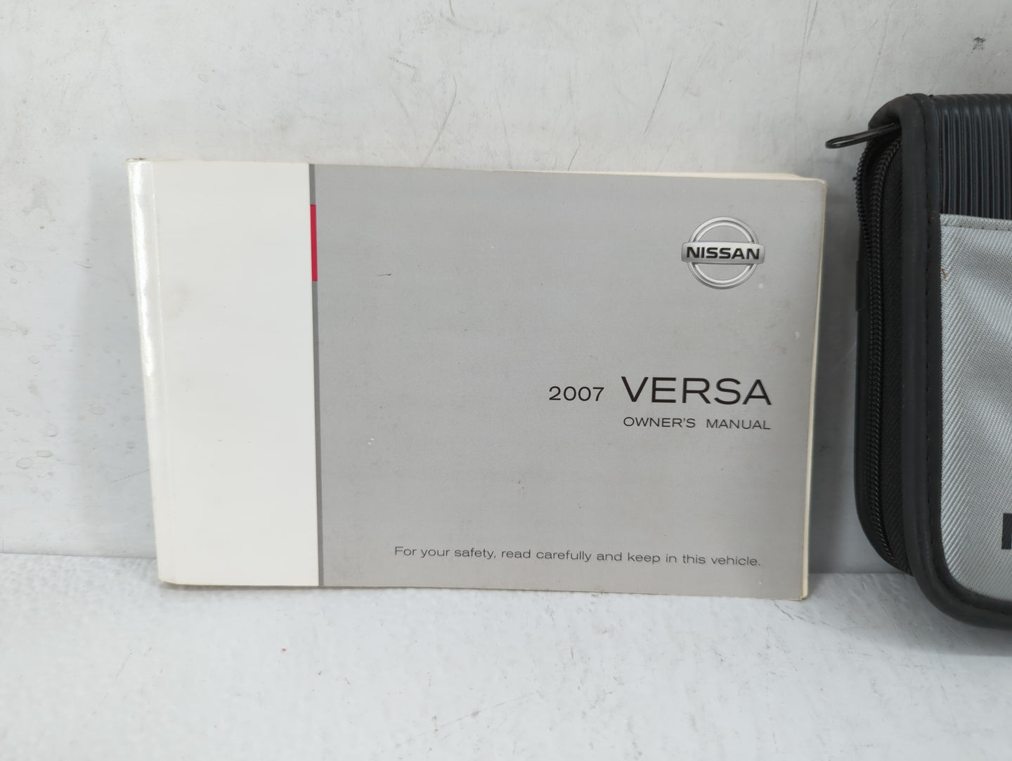 2007 Nissan Versa Owners Manual Book Guide P/N:OM7E-0C11U0 OEM Used Auto Parts - Oemusedautoparts1.com