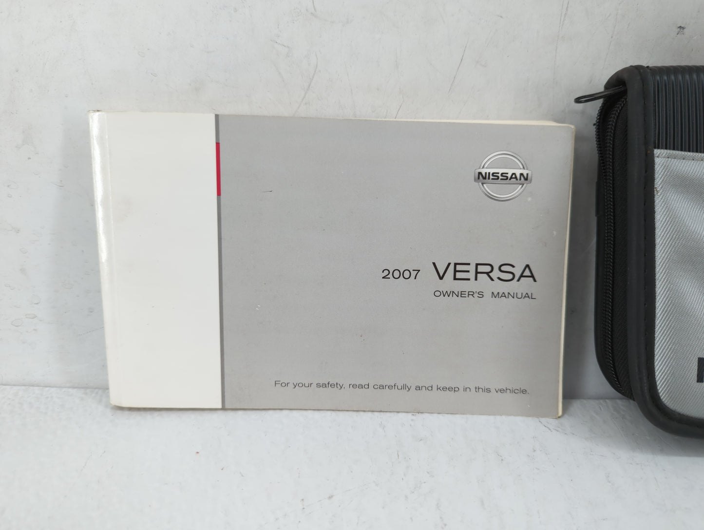 2007 Nissan Versa Owners Manual Book Guide P/N:OM7E-0C11U0 OEM Used Auto Parts - Oemusedautoparts1.com