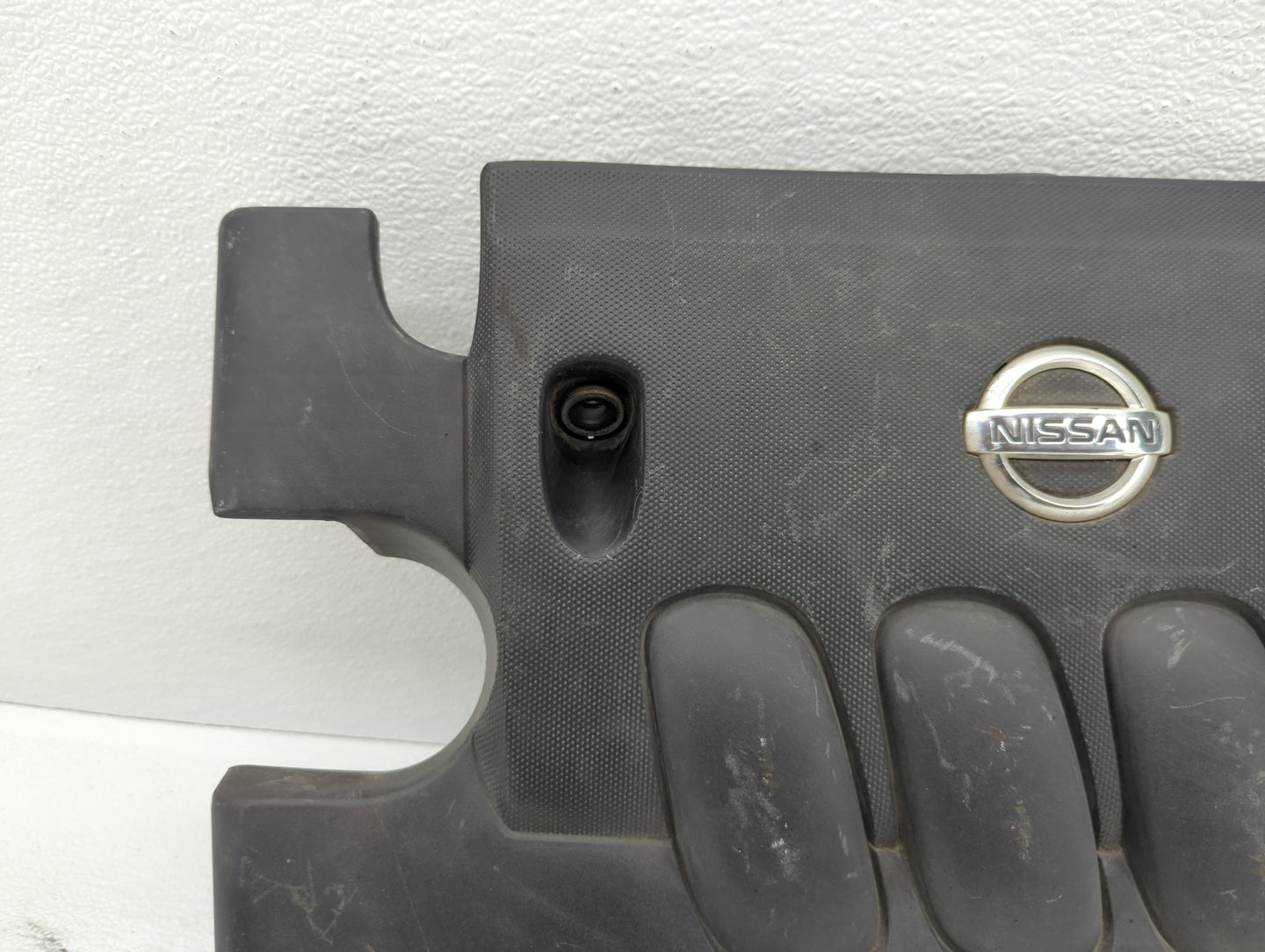 2007 Nissan Versa Engine Cover - Oemusedautoparts1.com