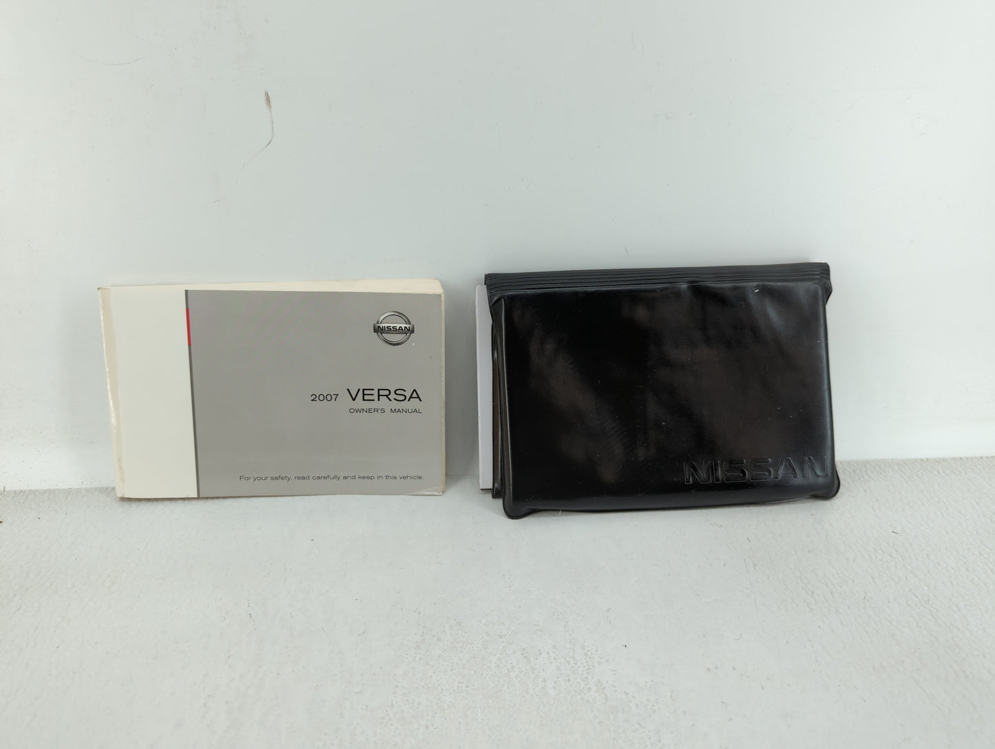 2007 Nissan Versa Owners Manual Book Guide OEM Used Auto Parts - Oemusedautoparts1.com