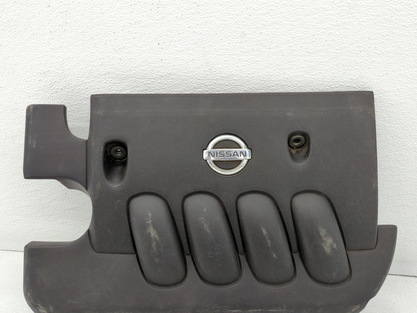 2007 Nissan Versa Engine Cover 437152 - Oemusedautoparts1.com