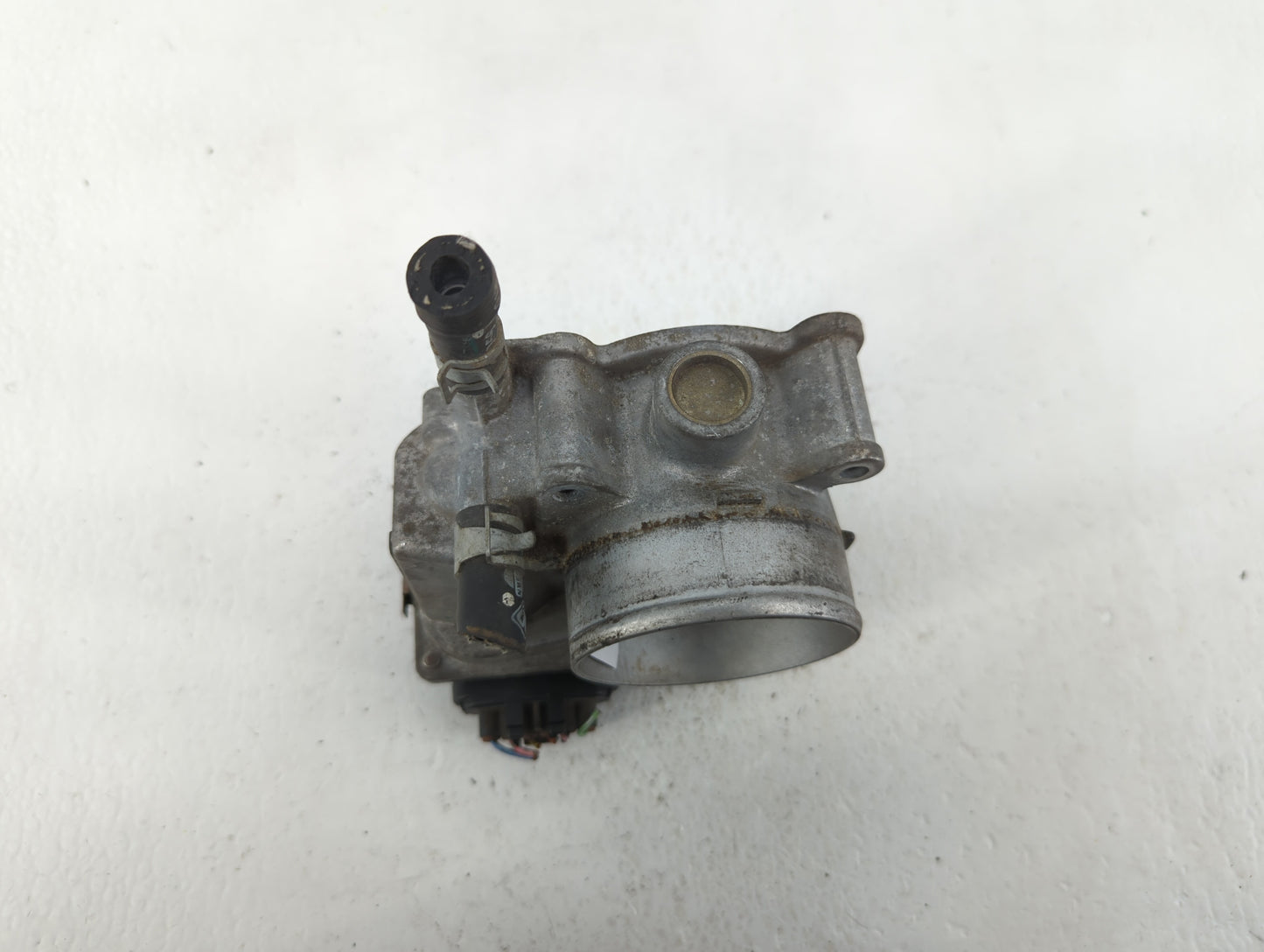 2007-2012 Nissan Versa Throttle Body P/N:ET-A60-02 E ET-A60-02 J Fits OEM Used Auto Parts - Oemusedautoparts1.com
