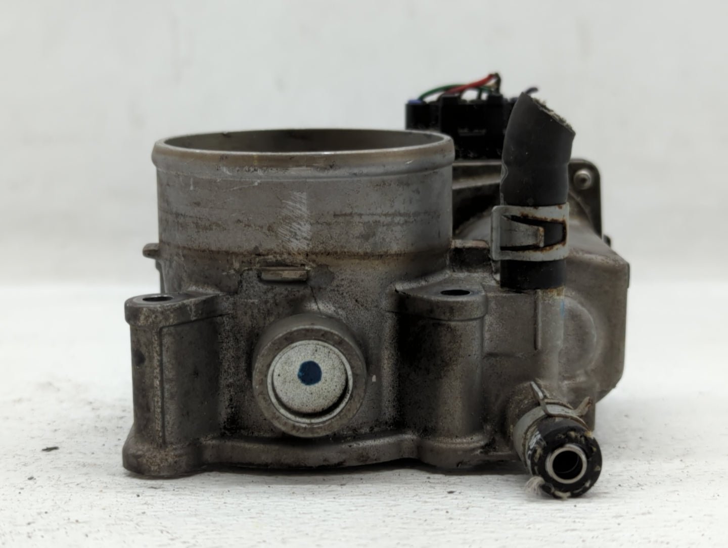 2007-2012 Nissan Versa Throttle Body P/N:ET-A60-02 E ET-A60-02 J Fits OEM Used Auto Parts - Oemusedautoparts1.com