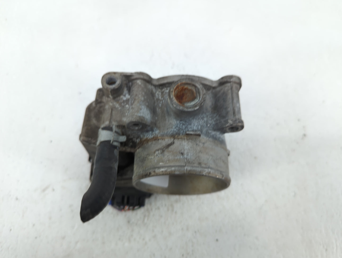 2007-2012 Nissan Versa Throttle Body P/N:ET-A60-02 E ET-A60-02 J Fits OEM Used Auto Parts - Oemusedautoparts1.com