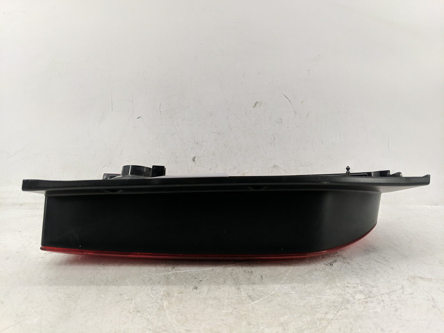 2005-2015 Nissan Xterra Tail Light Assembly Passenger Right OEM P/N:949 602 Fits OEM Used Auto Parts - Oemusedautoparts1.com
