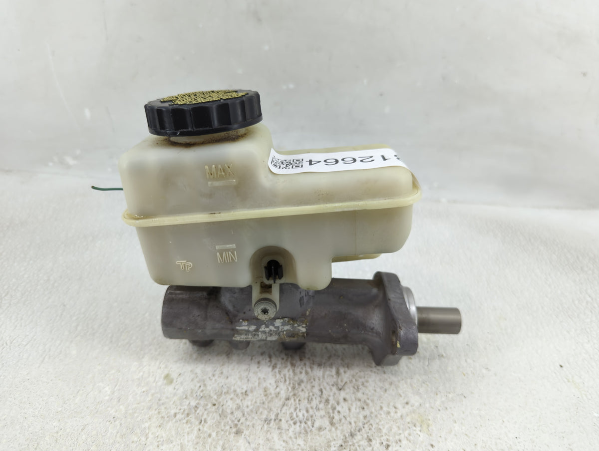 2005-2007 Nissan Xterra Brake Master Cylinder 1312664 - Oemusedautoparts1.com