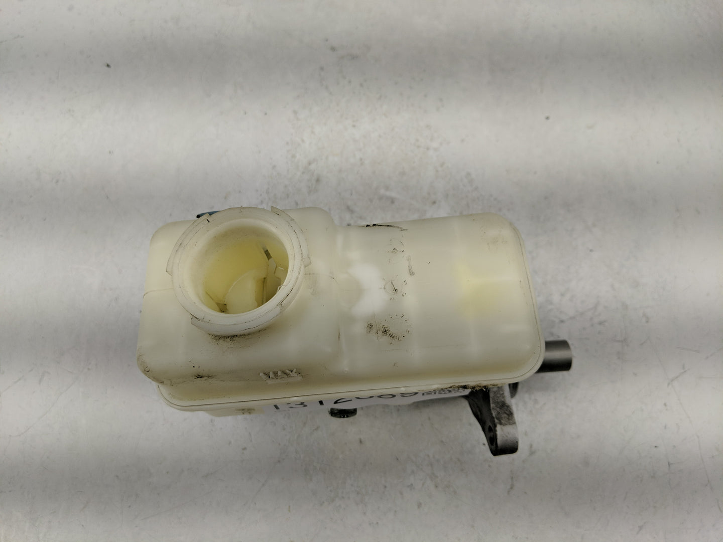 2005-2007 Nissan Xterra Brake Master Cylinder - Oemusedautoparts1.com