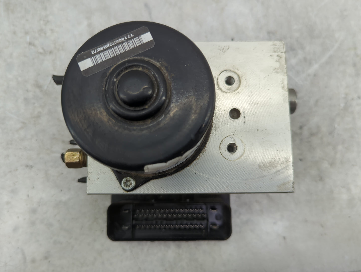 2006-2007 Nissan Xterra ABS Pump Control Module Replacement P/N:47660ZP00A Fits Fits 2006 2007 OEM Used Auto Parts - Oemused