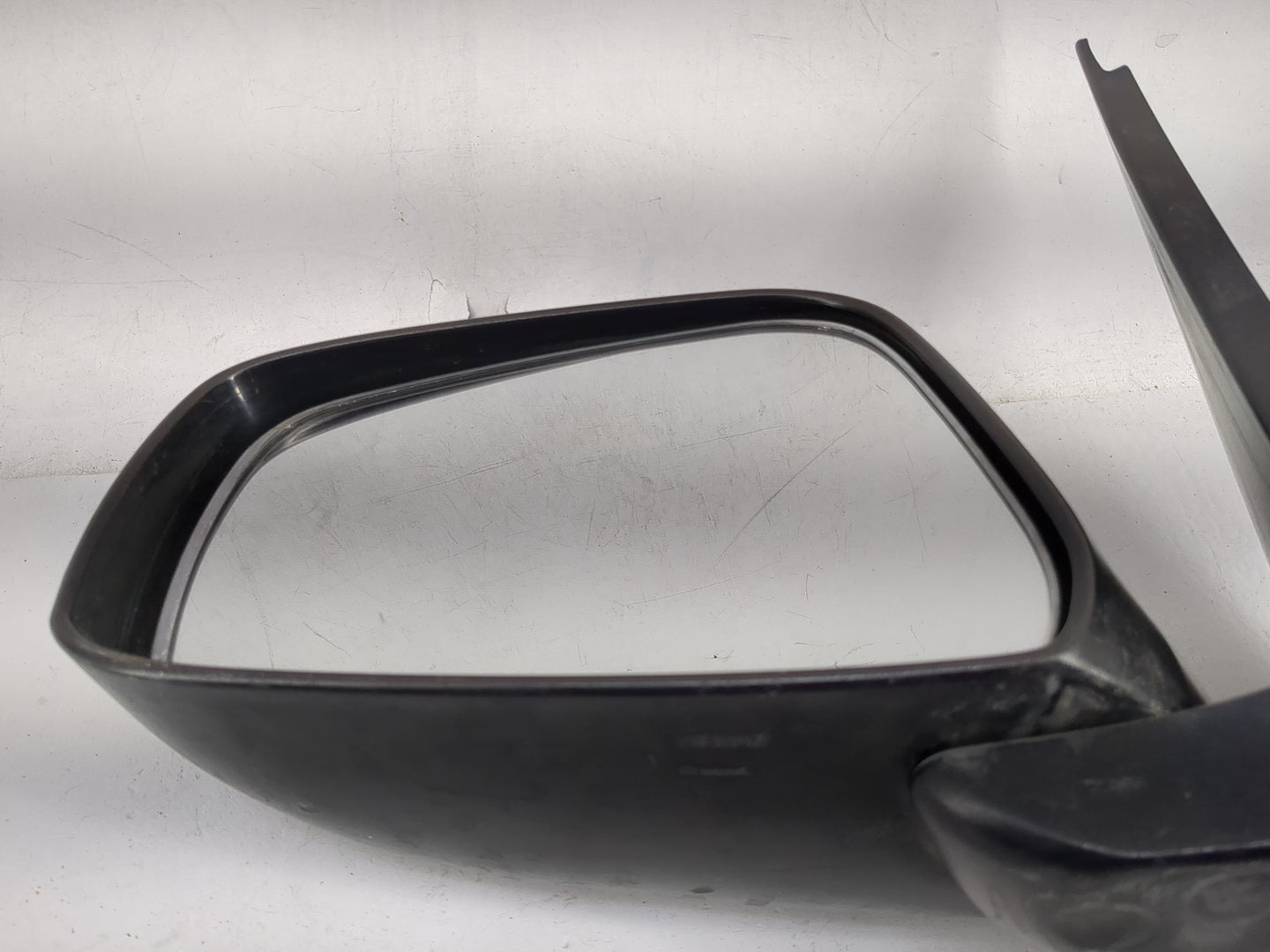 2005-2015 Nissan Xterra Driver Side View Mirror - Left Door Mirror OEM Used - Oemusedautoparts1.com