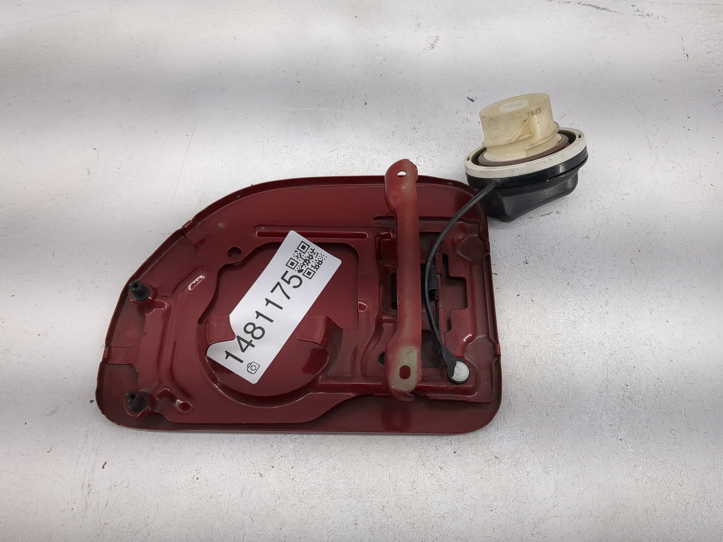 2007 Nissan Xterra Fuel Tank Door Lid Gas Tank Dark Red - Oemusedautoparts1.com