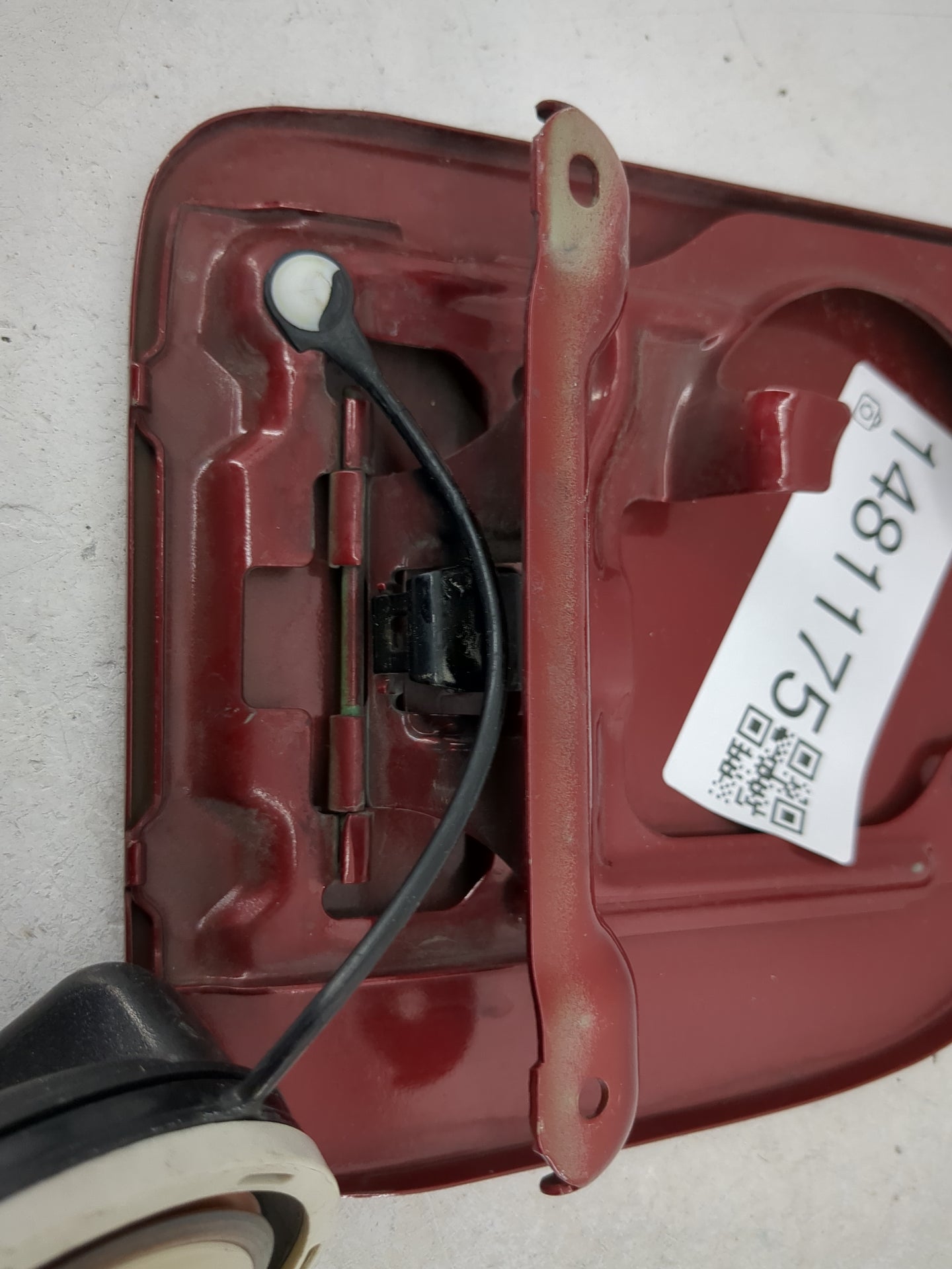 2007 Nissan Xterra Fuel Tank Door Lid Gas Tank Dark Red - Oemusedautoparts1.com