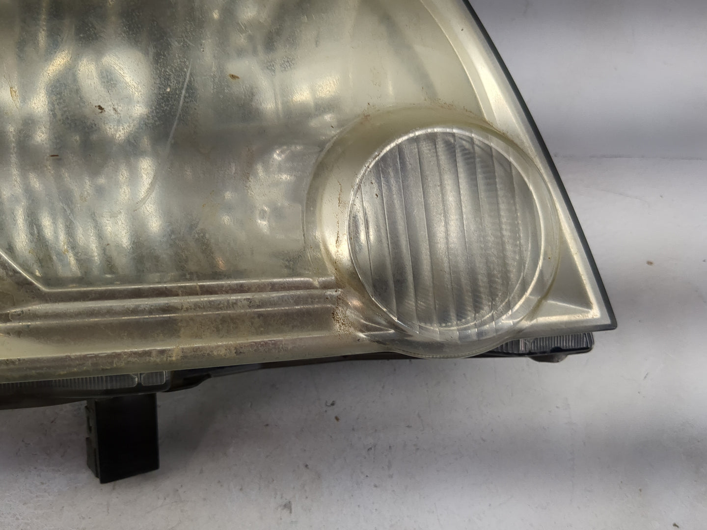2007 Nissan Xterra Passenger Right Oem Head Light Headlight Lamp - Oemusedautoparts1.com