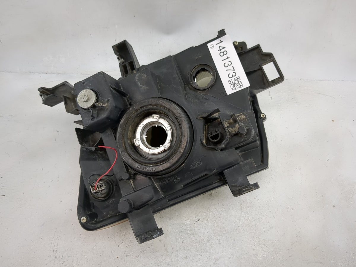 2007 Nissan Xterra Passenger Right Oem Head Light Headlight Lamp - Oemusedautoparts1.com