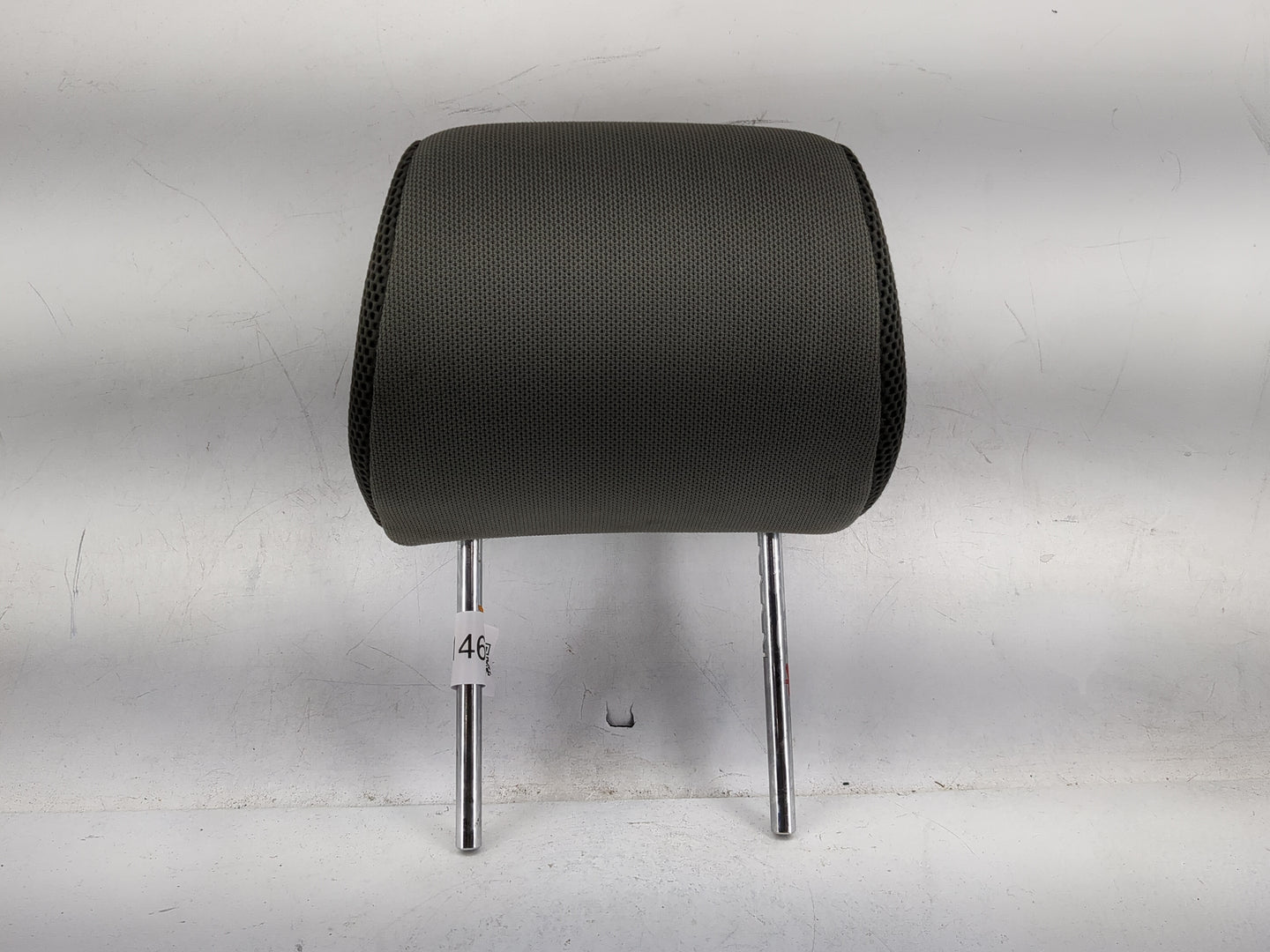 2007 Nissan Xterra Headrest Head Rest Front Driver Seat Dark Charcoal - Oemusedautoparts1.com